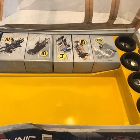 LEGO Technic 8448 Super Street Sensation Vintage 1999 Supercar New Damaged Box - Picture 11 of 12